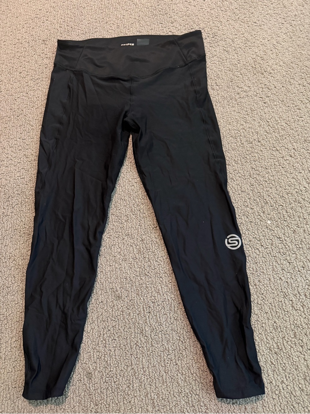 SKIMS Black High-Waist Performance Leggings
